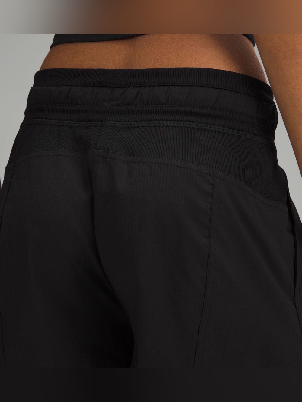 NWT Lululemon Dance Studio High-Rise Short 3.5" - Size 8 - Black - Picture 4 of 9